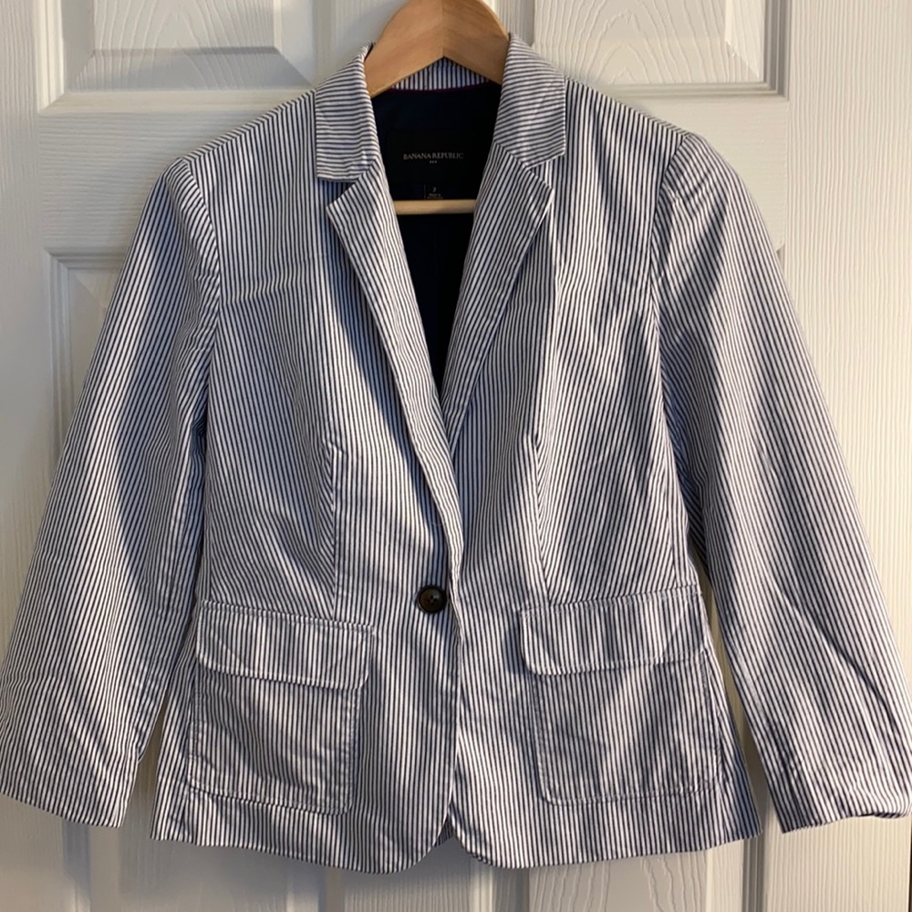 Banana Republic Short Stripped Blazer